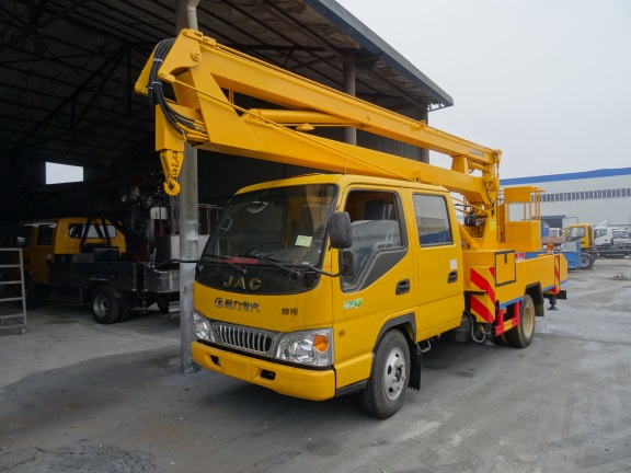 國五江淮雙排高空作業(yè)車(12-16米)