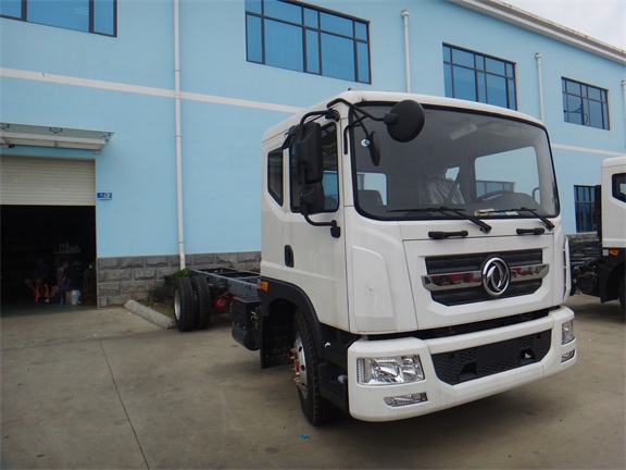 東風(fēng)20米高空作業(yè)車