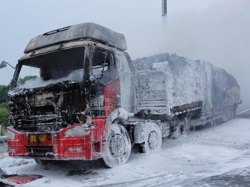 冬天汽車會不會自燃？