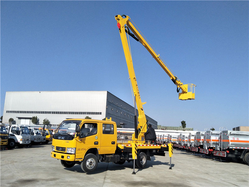 東風(fēng)多利卡14米高空作業(yè)車