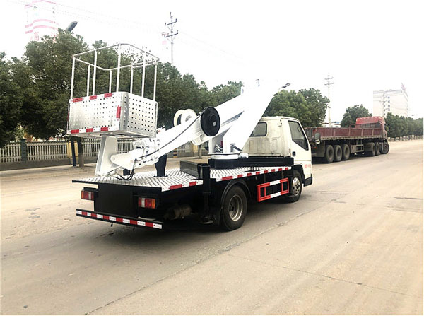 國六江鈴17.5米藍牌直臂高空作業(yè)車