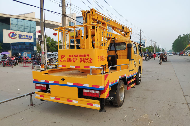 東風(fēng)12米高空作業(yè)車價格