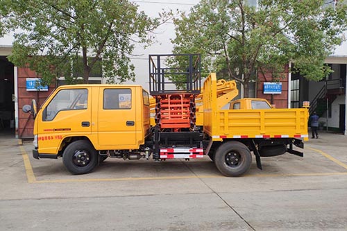 江鈴12米升降平臺式高空作業(yè)車
