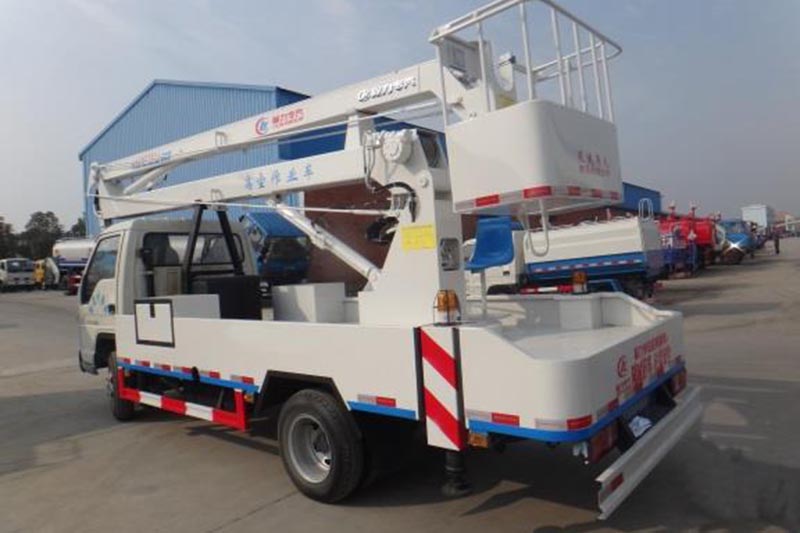 福田12米高空作業(yè)車