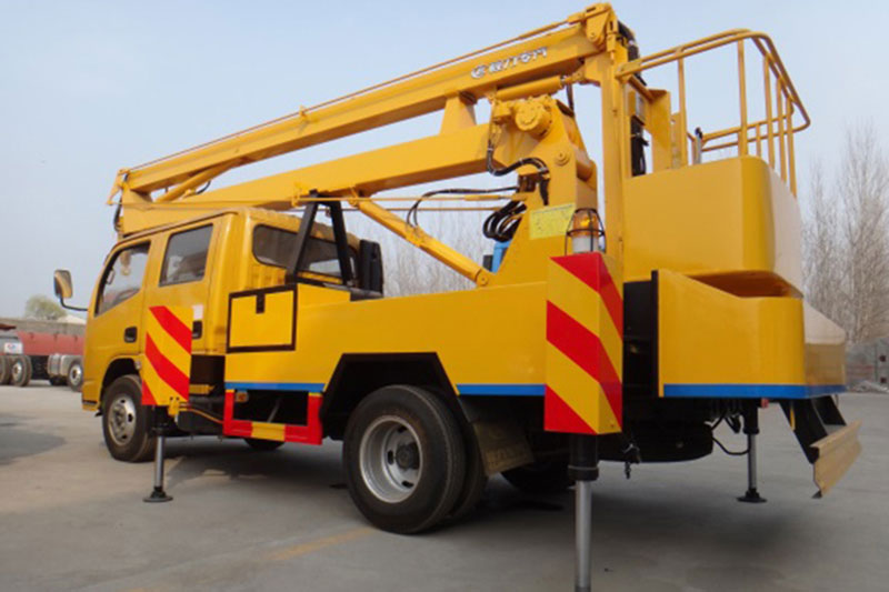 東風(fēng)14米/16米高空作業(yè)車