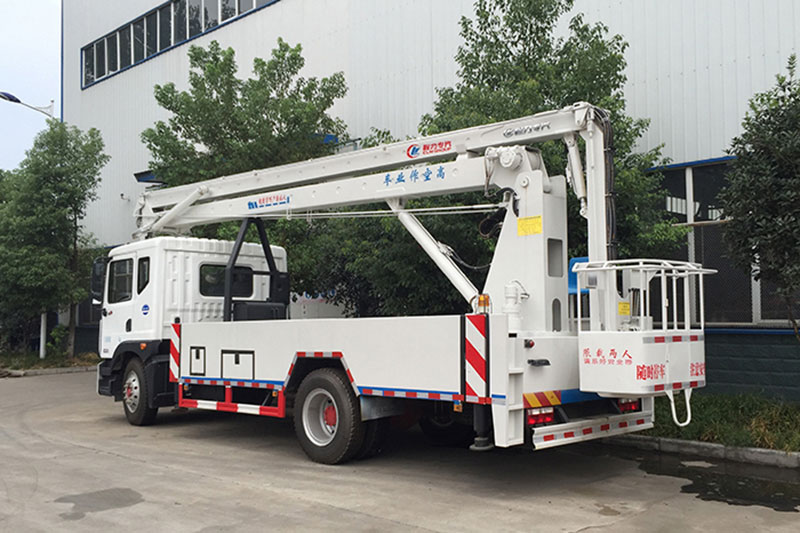 國六東風D9型20米高空作業(yè)車
