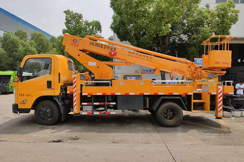 江鈴直臂20米高空作業(yè)車
