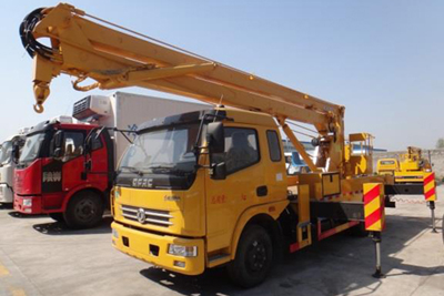 東風(fēng)多利卡18米高空作業(yè)車