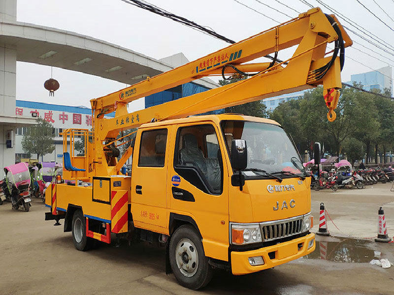 十幾萬的江準(zhǔn)14米高空作業(yè)車 性能強 性價高