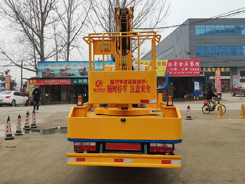 十幾萬的江準(zhǔn)14米高空作業(yè)車 性能強 性價高
