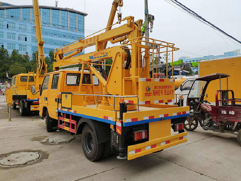 國六江鈴12米藍(lán)牌高空作業(yè)車廠家直銷