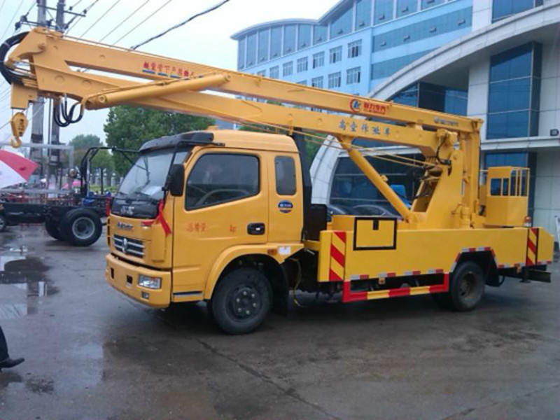 慶鈴五十鈴18米高空作業(yè)車的高端底盤(pán)