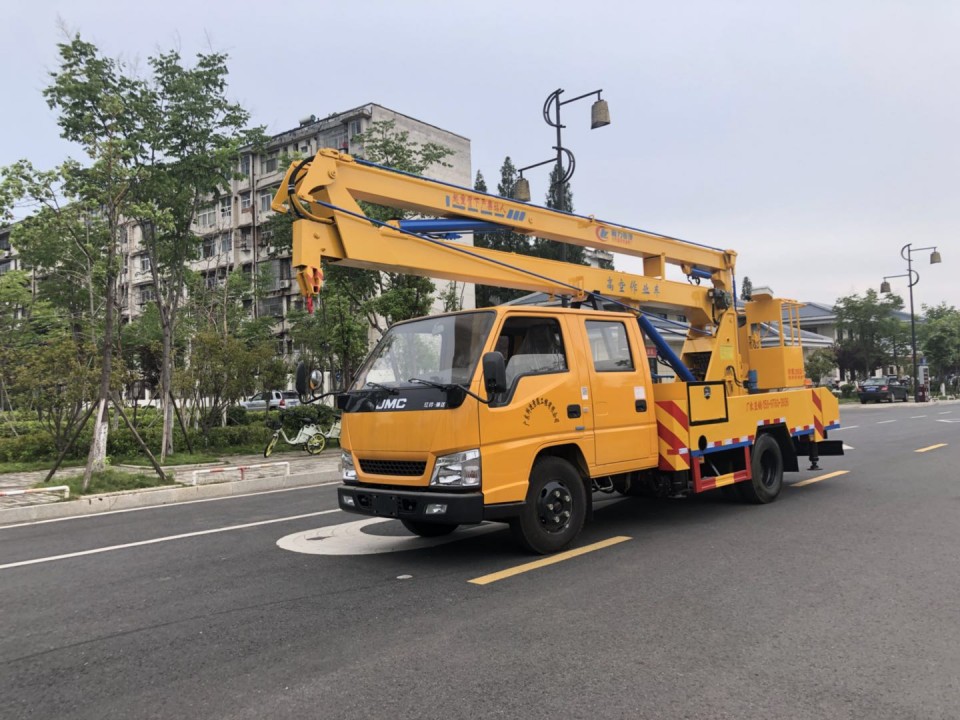 江鈴16米高空作業(yè)車