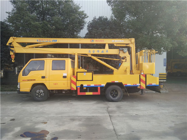 江鈴藍(lán)牌12米曲臂式高空作業(yè)車