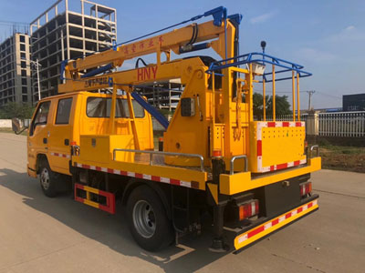 解放國(guó)六13.5米藍(lán)牌折臂高空作業(yè)車