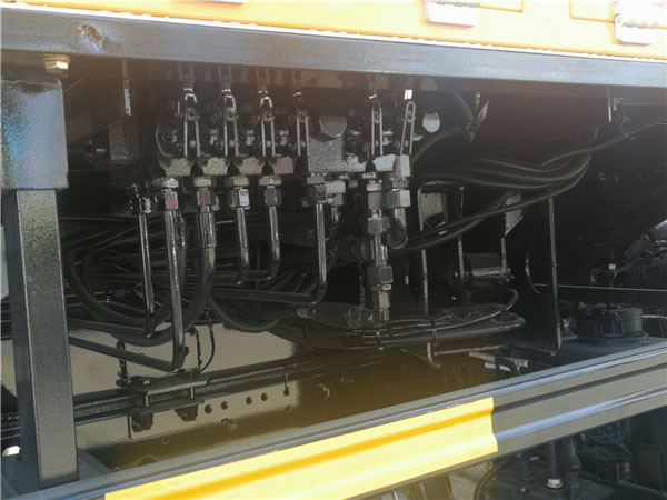 國六江鈴26米伸縮臂高空作業(yè)車