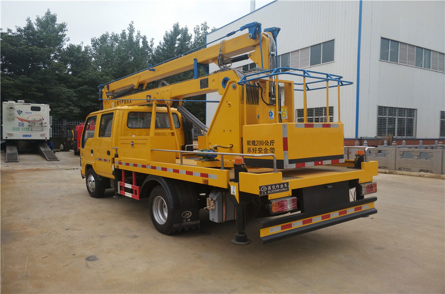 高空作業(yè)車液壓油更換時間及方法