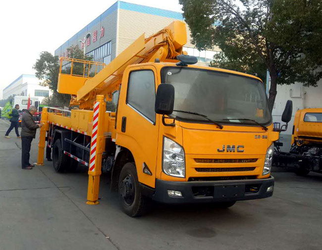 江鈴凱銳20米伸縮臂式高空作業(yè)車