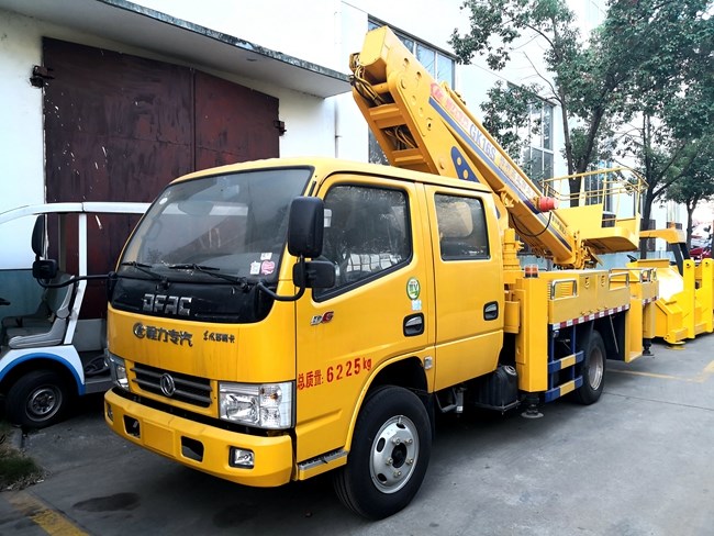 程力東風雙排座伸縮臂16米高空作業(yè)車