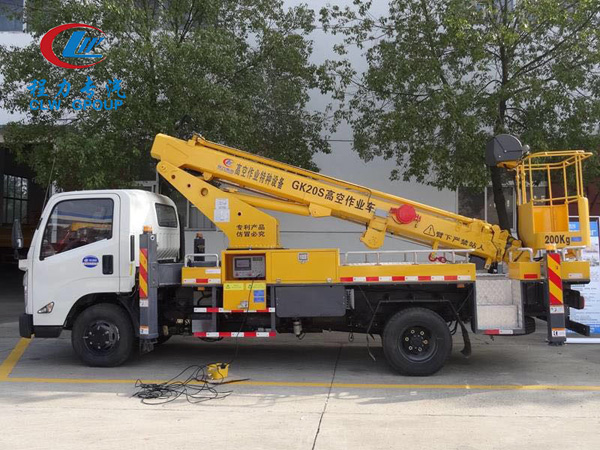江鈴20米伸縮臂高空作業(yè)車