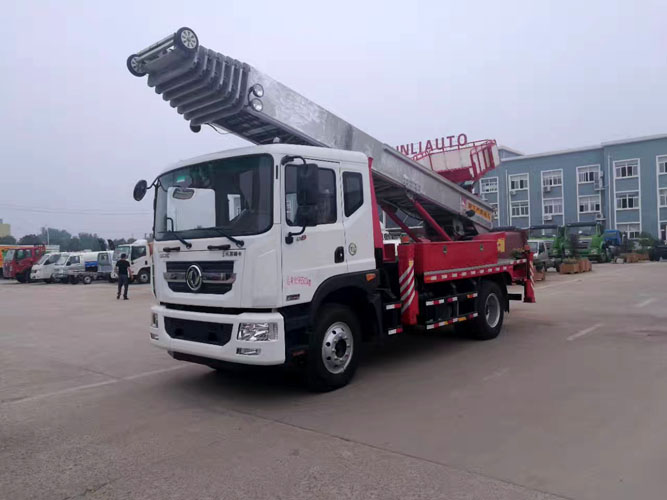 東風(fēng)多利卡38-45米D9高空云梯搬家作業(yè)車