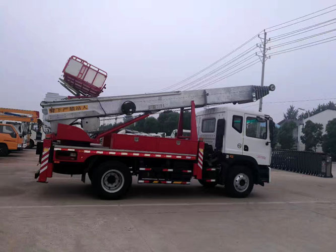東風(fēng)多利卡38-45米D9高空云梯搬家作業(yè)車