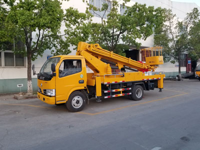 直臂式高空作業(yè)車突出的優(yōu)勢