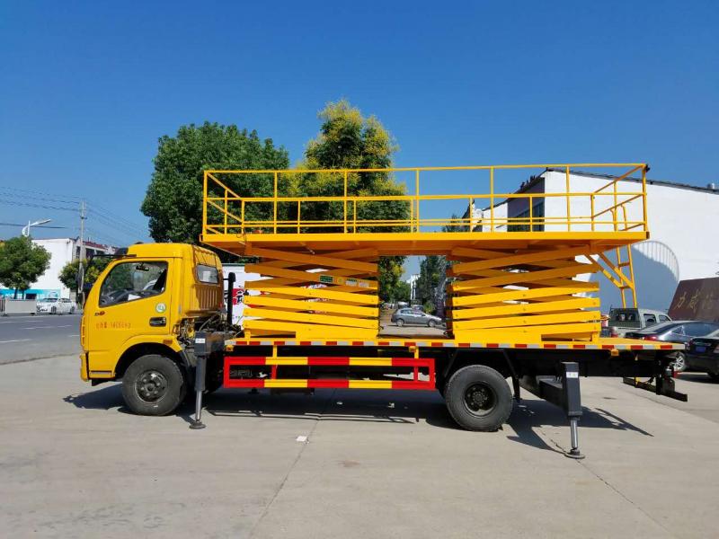 東風(fēng)多利卡10米垂直升降平臺(tái)車