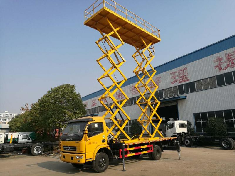 東風(fēng)多利卡10米垂直升降平臺(tái)車