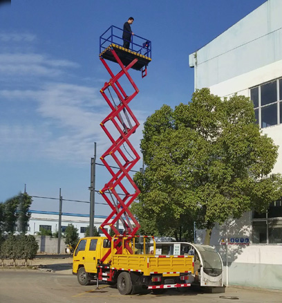 江鈴藍(lán)牌順達(dá)6-10米垂直升降作業(yè)車
