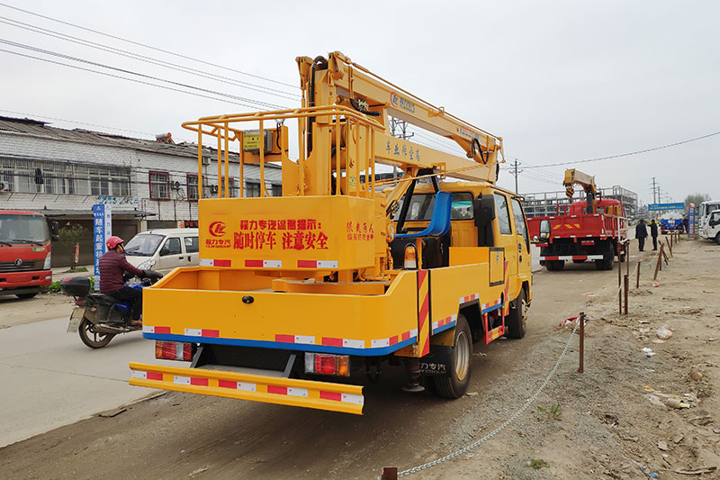 五十鈴高空作業(yè)車