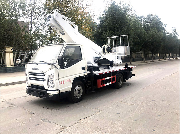 國六江鈴17.5米藍(lán)牌直臂高空作業(yè)車