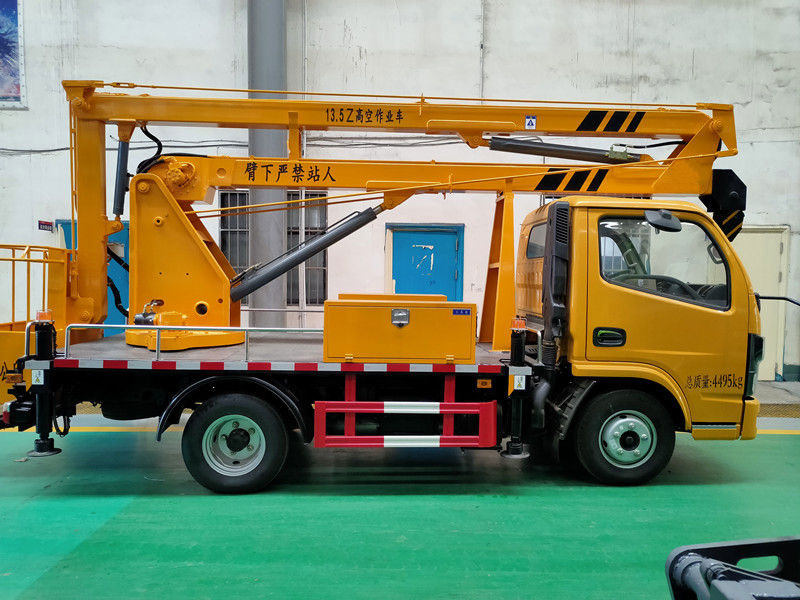 國(guó)六東風(fēng)多利卡13.5米高空作業(yè)車