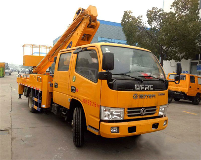 雙排座16米伸縮臂高空作業(yè)車出發(fā)了