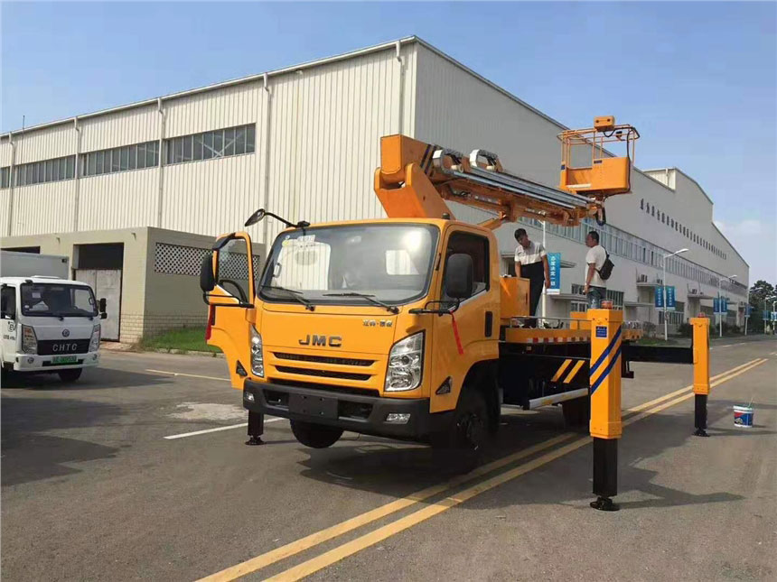 最大作業(yè)高度23米-25米-27米 伸縮式高空作業(yè)車