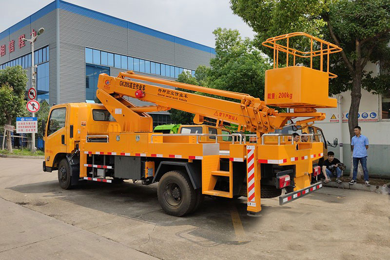 江鈴22米直臂高空作業(yè)車