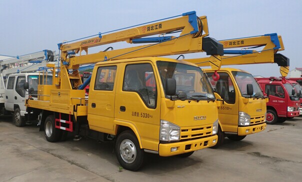 高空作業(yè)車折疊臂式與直臂式哪個更好