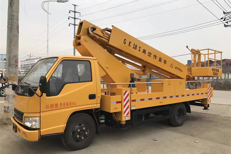 江鈴18米伸縮臂設(shè)備安裝高空作業(yè)車