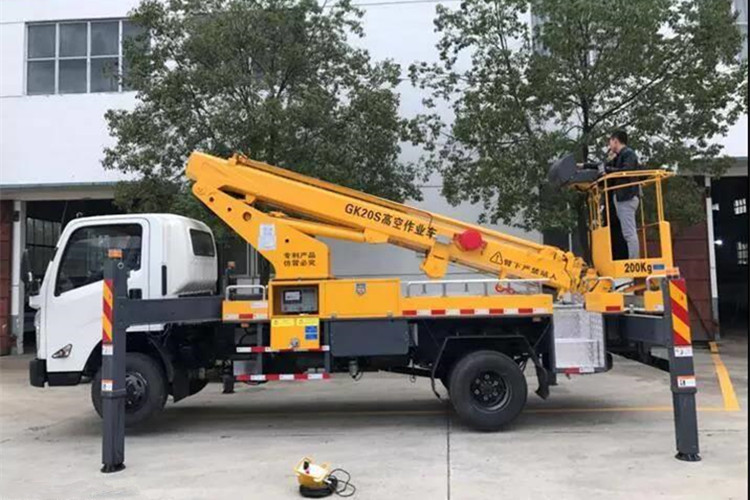 江鈴20米伸縮臂高空攝影車