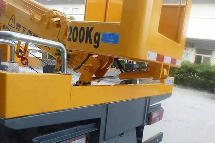 江鈴20米伸縮臂高空攝影車