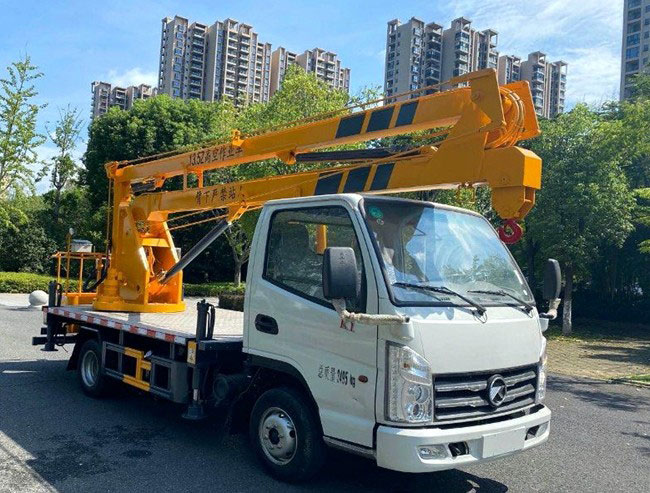 13.5米凱馬藍牌汽油高空作業(yè)車
