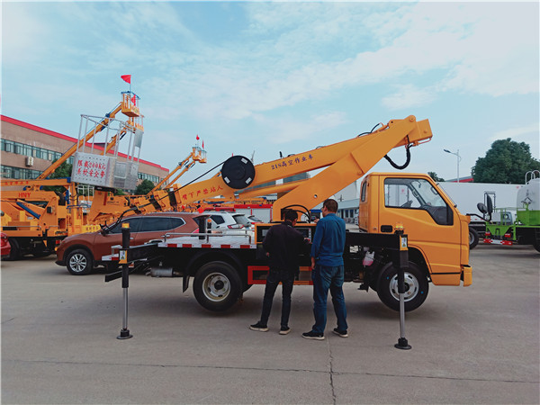 21米高空作業(yè)車-藍(lán)牌江鈴國(guó)六