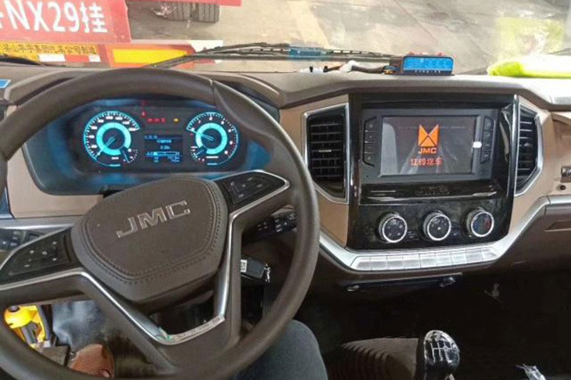 21米高空作業(yè)車發(fā)車成功