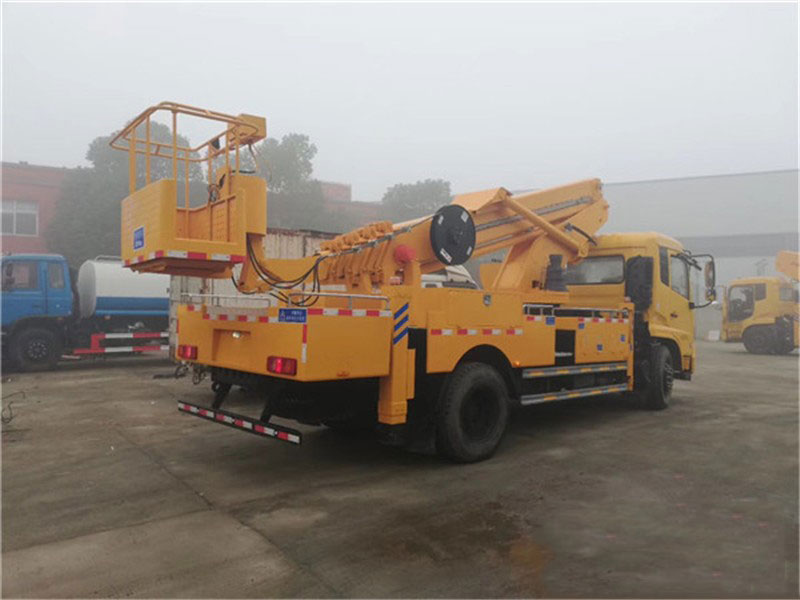 31米直臂式高空作業(yè)車-天錦伸縮臂高空作業(yè)車