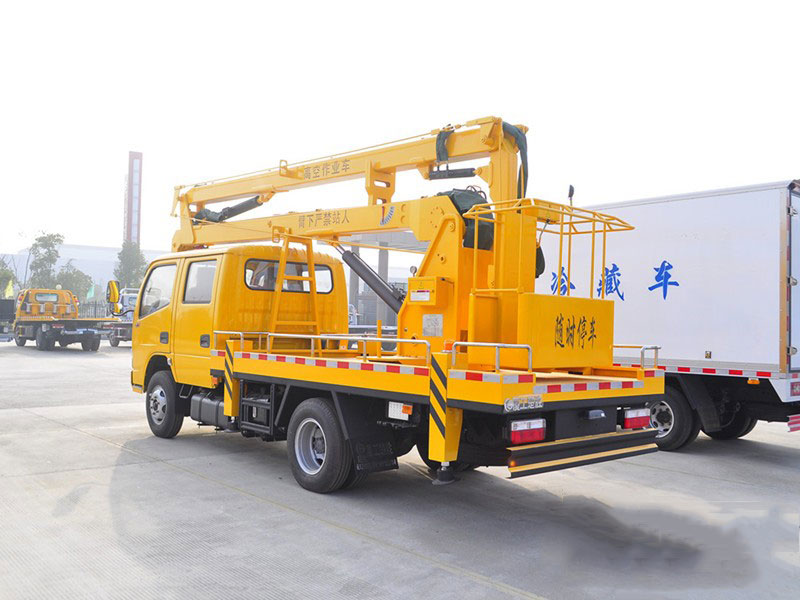 解放國六14米折臂高空作業(yè)車