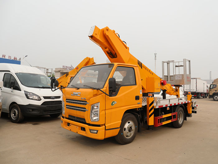 21米的高空作業(yè)車可以上藍(lán)牌嗎