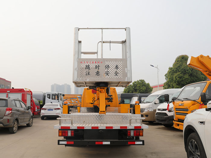 21米的高空作業(yè)車可以上藍(lán)牌嗎