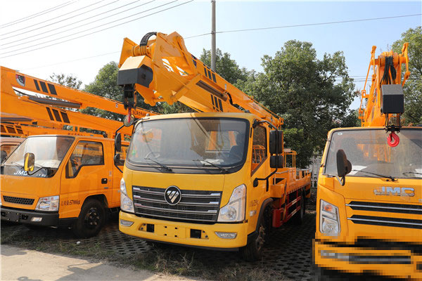 福田時代領(lǐng)航6國六18.5米折疊臂式高空作業(yè)車多少錢