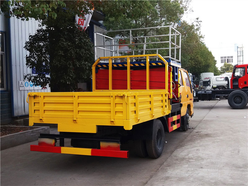 江鈴8-12米升降平臺高空車