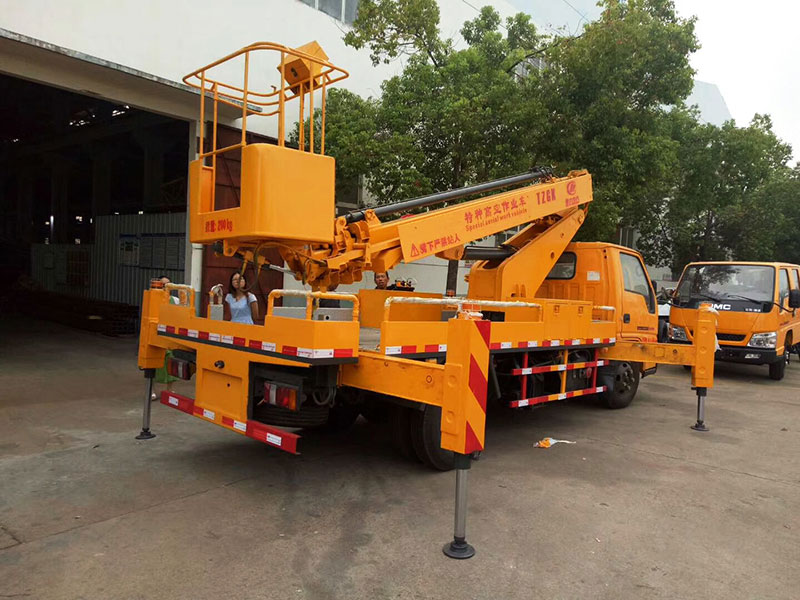 江鈴藍(lán)牌12-16米高空作業(yè)車